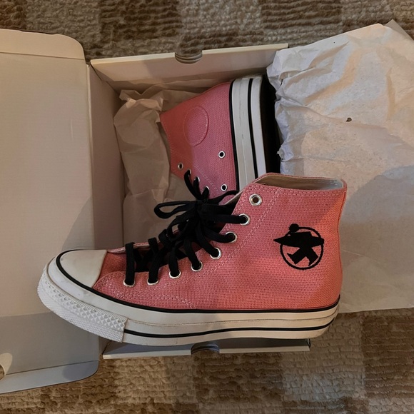 STÜSSY & CONVERSE CHUCK 70 HI Pink High-Top Sneakers - Picture 2 of 4